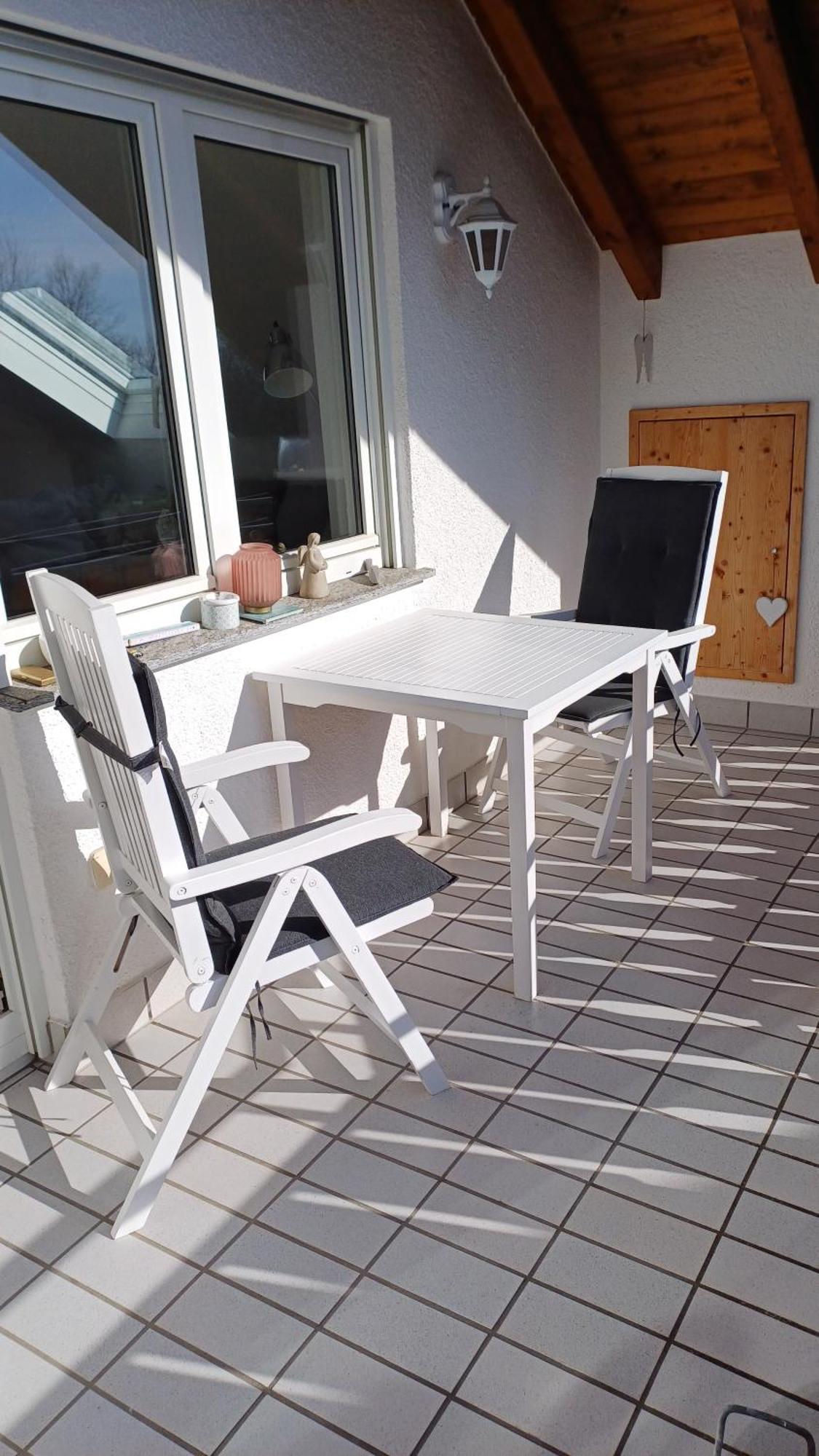Helle Schoene Dachgeschosswohnung Mit Balkon Stockach Exterior photo