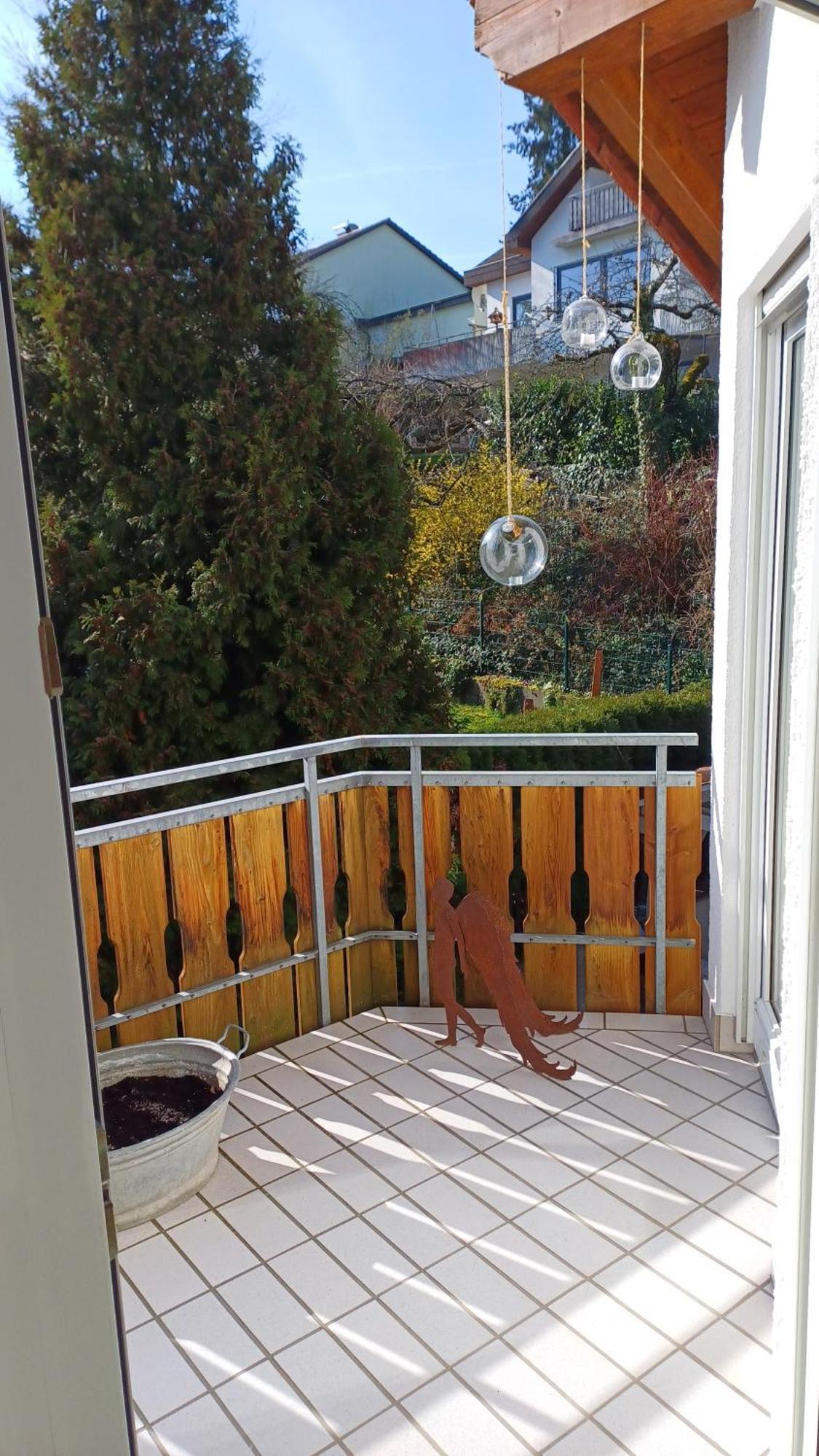 Helle Schoene Dachgeschosswohnung Mit Balkon Stockach Exterior photo