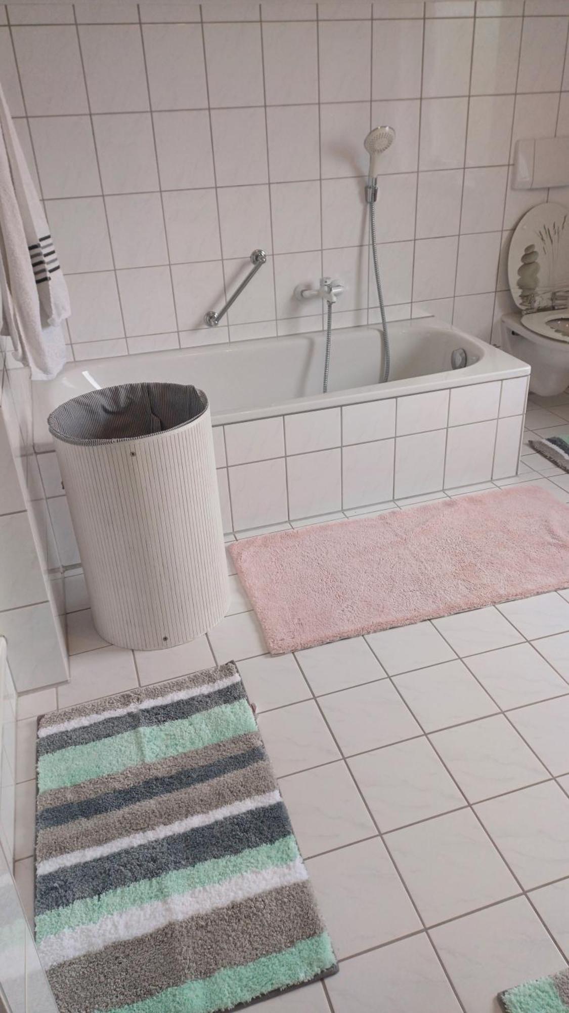 Helle Schoene Dachgeschosswohnung Mit Balkon Stockach Exterior photo